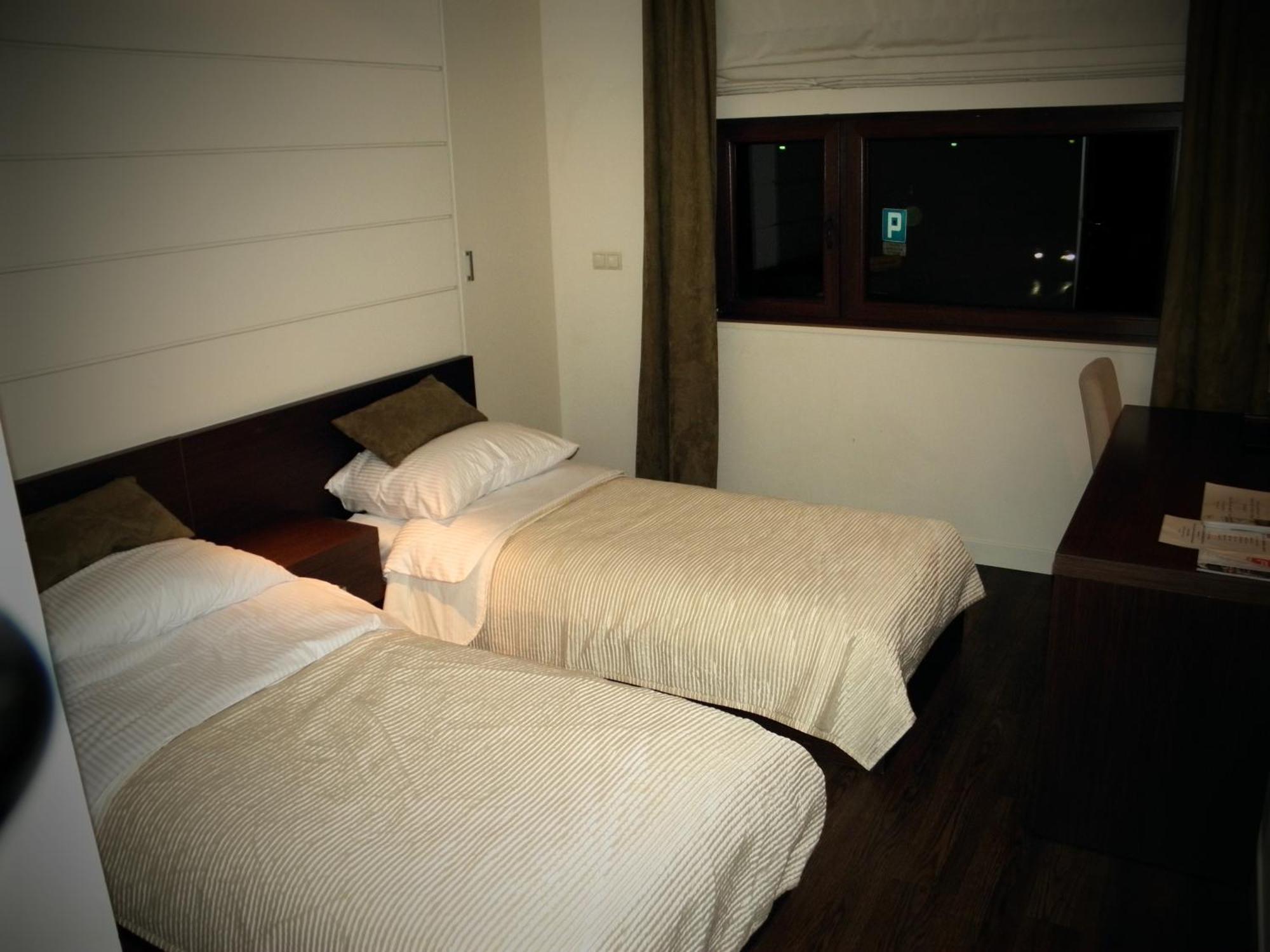Villa & Spa Łomianki Quarto foto